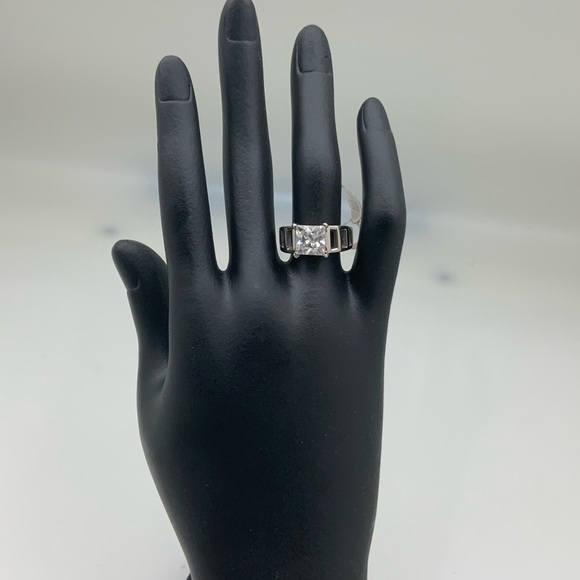 NEW! Unique large CZ Diamond stainless steel ring - Picture 10 of 10